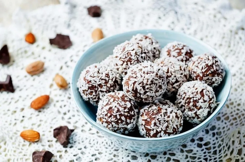 RoC-Sports | Blog | Rezepte | Low-Carb High Protein Pralinen