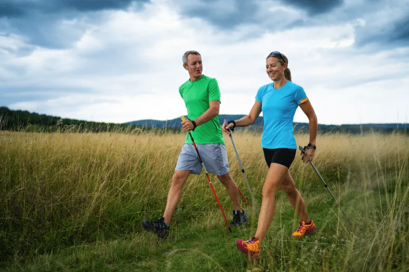 bewegung-nordic walking-roc-sports-bio-sportnahrung